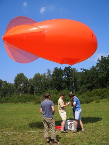 tetheredballoon19072007.jpg